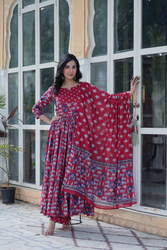 Elegant Pure Cotton Suit Set with Fancy Round Neck With Matching Dupatta - ETHNICDEAL