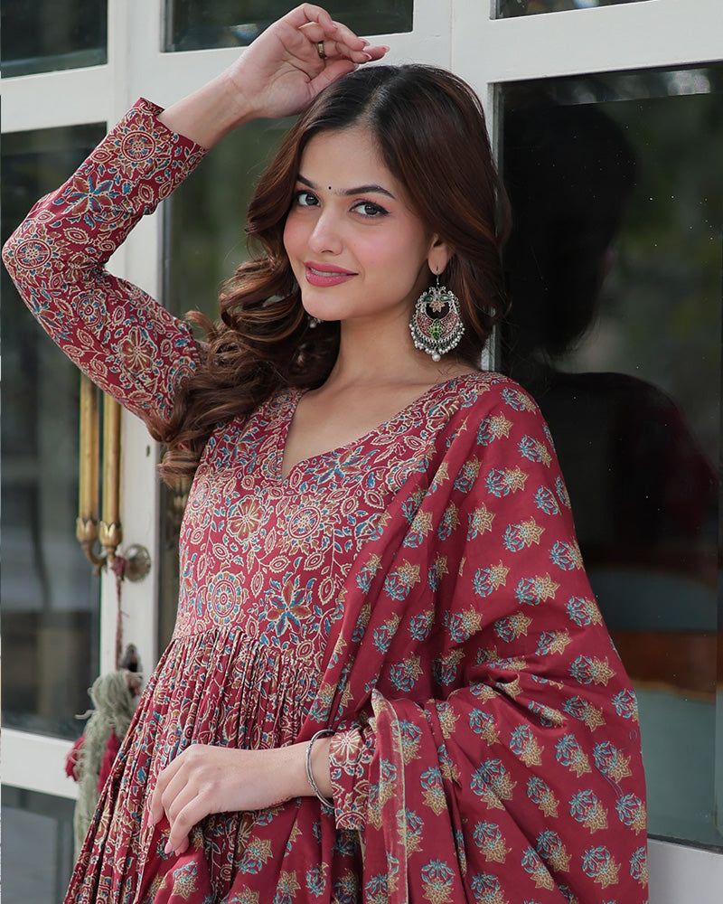 Premium Maroon Color Pure Cotton Kurti With Pant And Dupatta Set - ETHNICDEAL