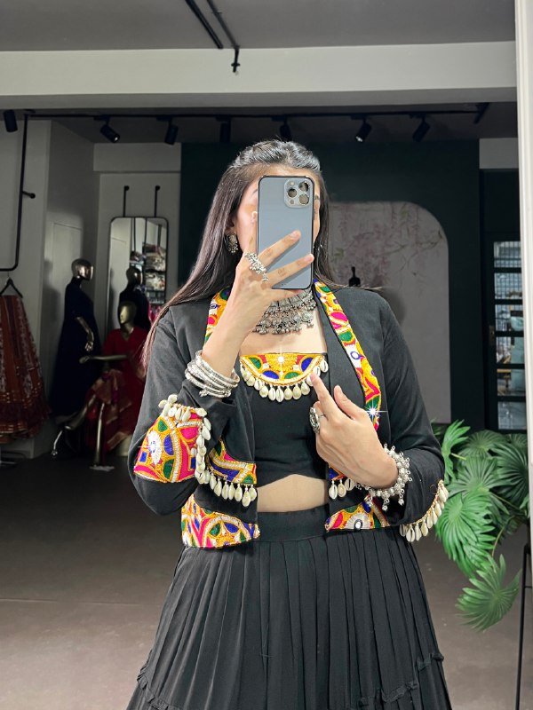 Magnificent Pure Rayon Navratri Lehenga Choli – Elegant Traditional Garba & Dandiya Outfit - ETHNICDEAL