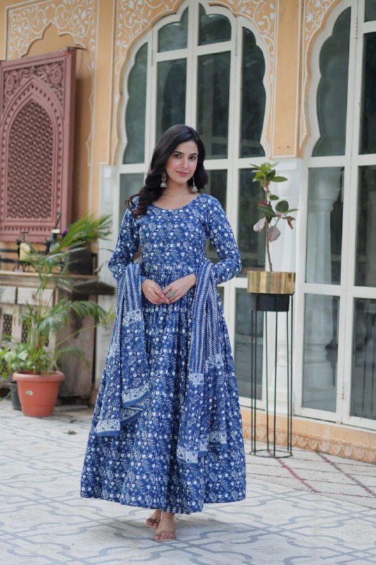 Elegant Pure Cotton Suit Set Full Sleeves With Matching Dupatta - ETHNICDEAL