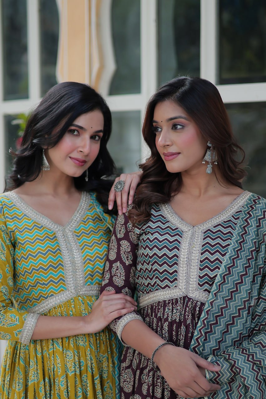 Arresting Pure Cotton 3-Piece Suit Set - ETHNICDEAL