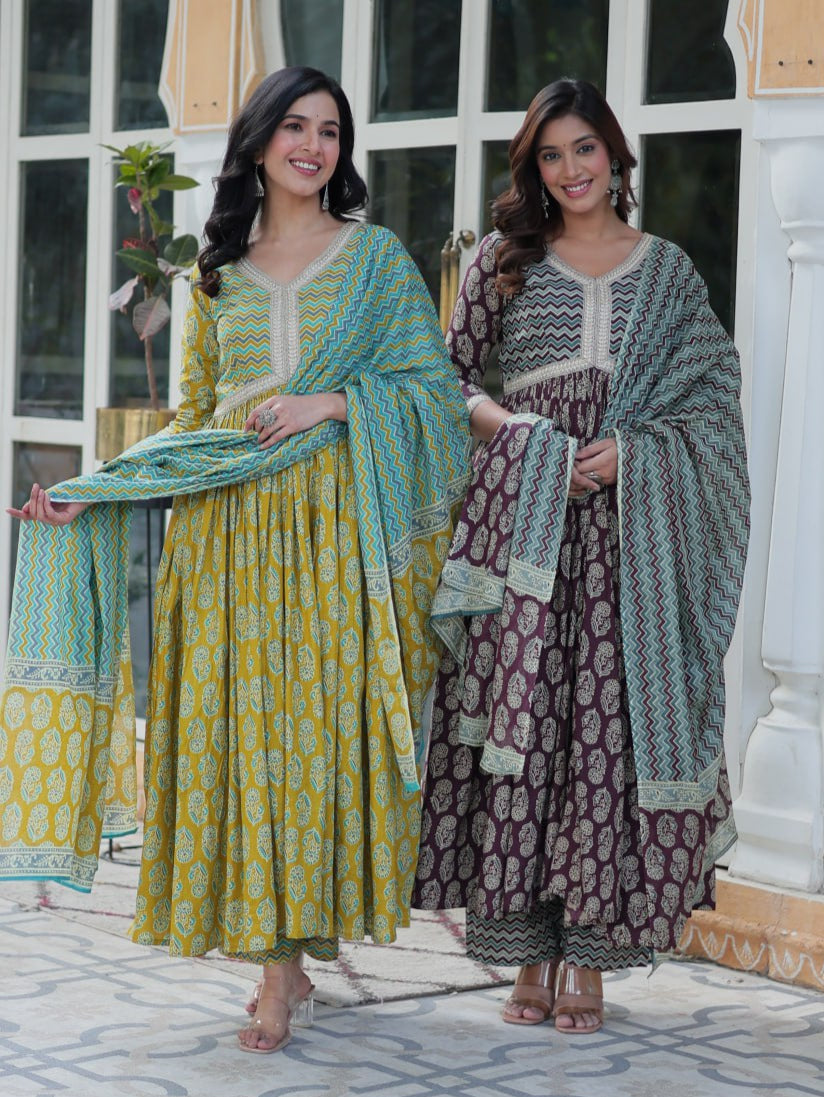 Arresting Pure Cotton 3-Piece Suit Set - ETHNICDEAL