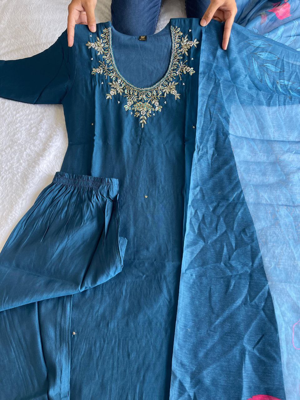 Divine Morpich Roman Silk Handworked Kurta Pant Dupatta Set - Ethnicwish