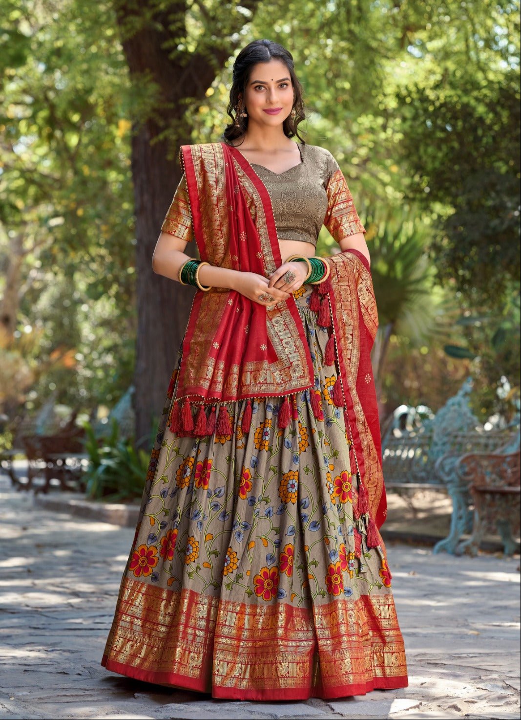 Elegant Gray Tussar Silk Kalamkari Printed Lehenga Choli Set - Ethnicwish