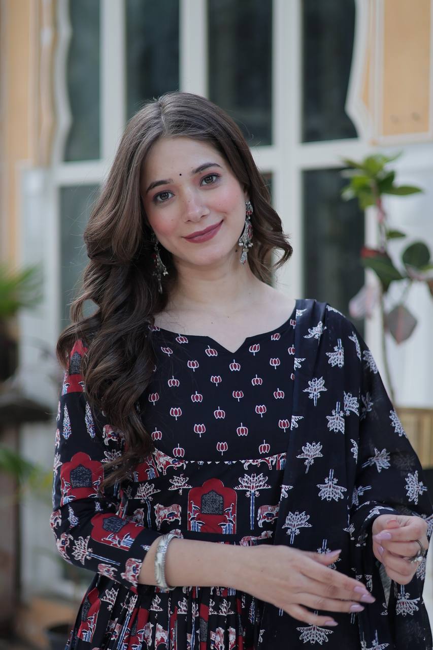 Elegant Pure Cotton Suit Set with Fancy Round Neck With Matching Dupatta - ETHNICDEAL