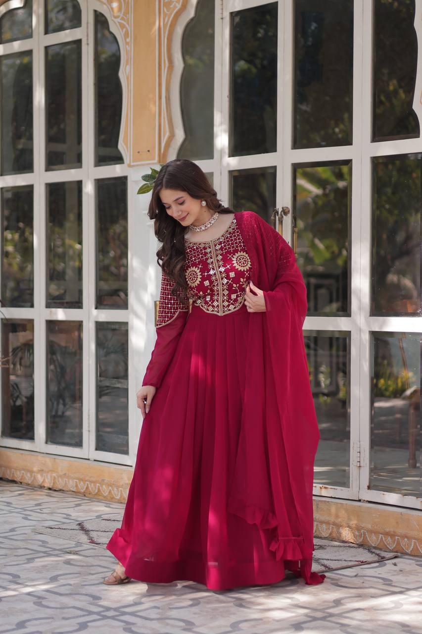 Graceful Faux Blooming Georgette Gown With Dupatta - ETHNICDEAL