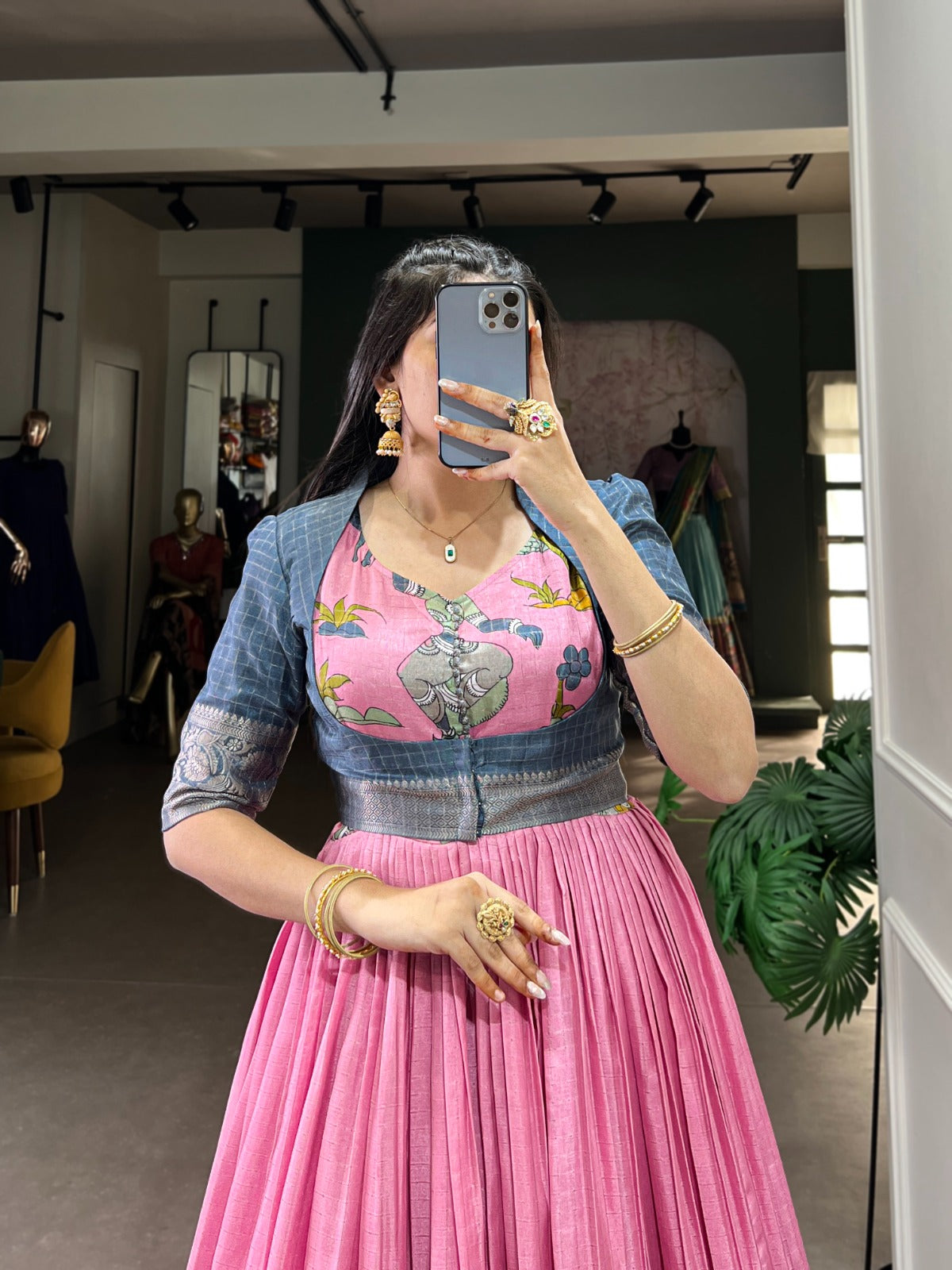 Radiant Dola Silk Kalamkari Printed Gown With Koti - Ethnicwish