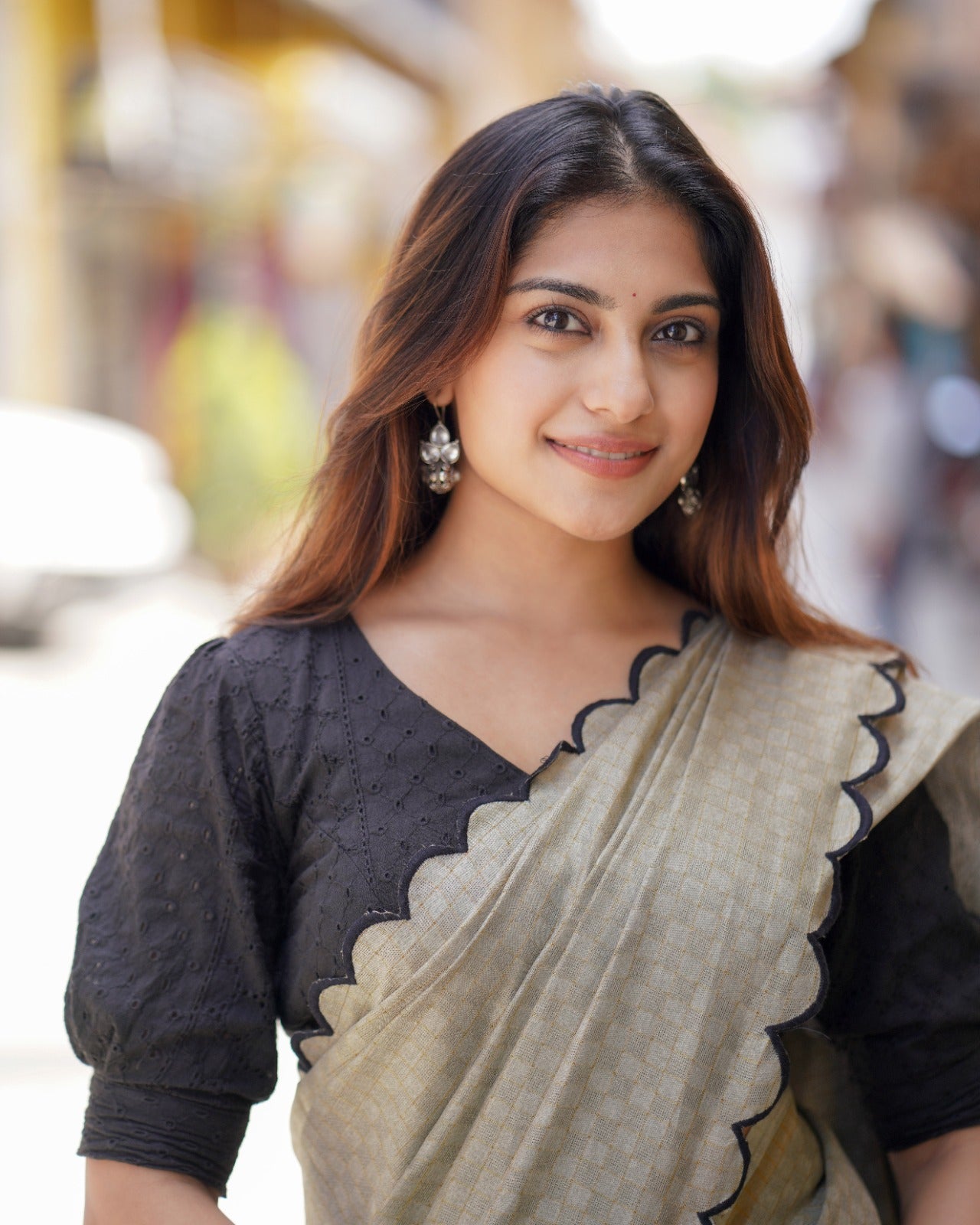 Hypnotic Gadhawal Chex Arca Work Saree With Lucknowi Blouse - Ethnicwish