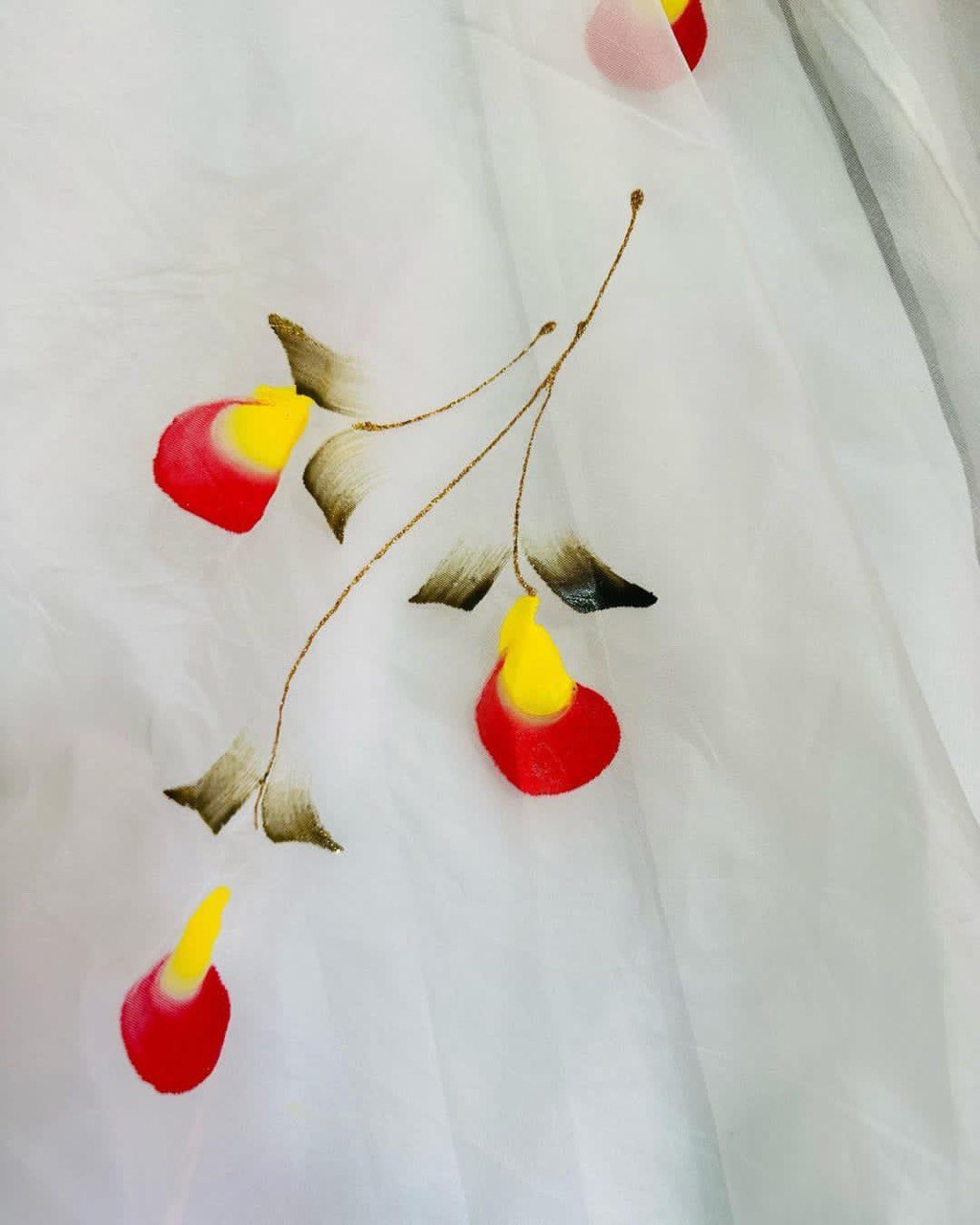 Arresting White Handprinted Organza Silk Lehenga Choli Set - Ethnicwish