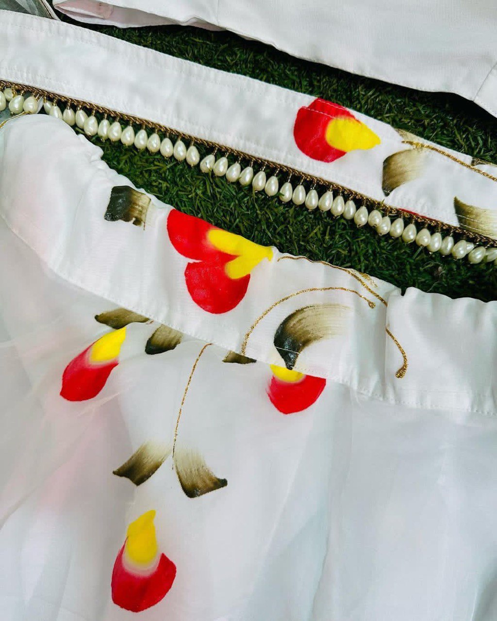 Arresting White Handprinted Organza Silk Lehenga Choli Set - Ethnicwish