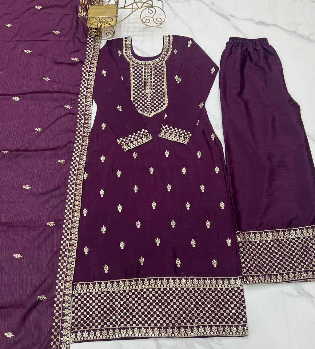 Elegant Embroidered Chinon Silk Kurta Set – A Touch of Royalty - ETHNICDEAL