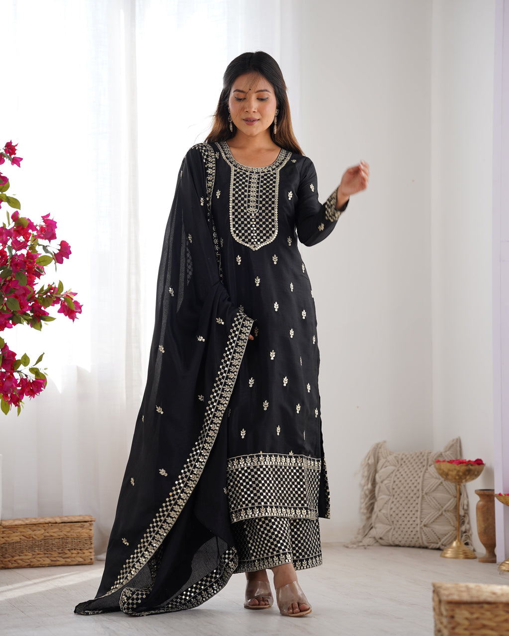 Elegant Embroidered Chinon Silk Kurta Set – A Touch of Royalty - ETHNICDEAL