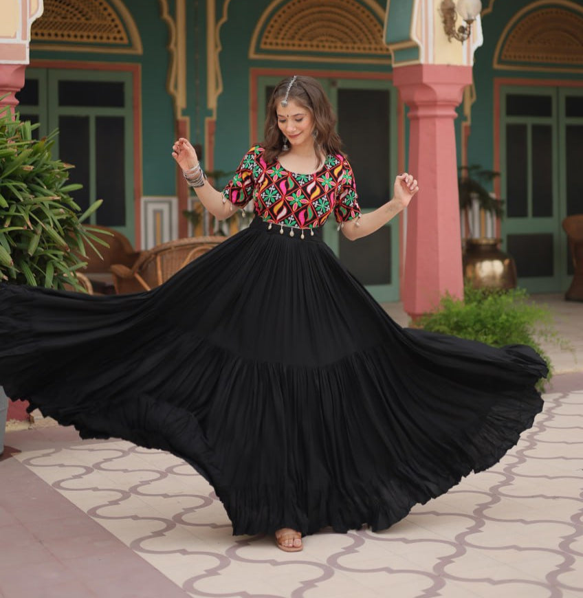 Elegant Black Rayon Gown with Kutchi Gamthi & Kodi Work – 10 Meter Flair - ETHNICDEAL