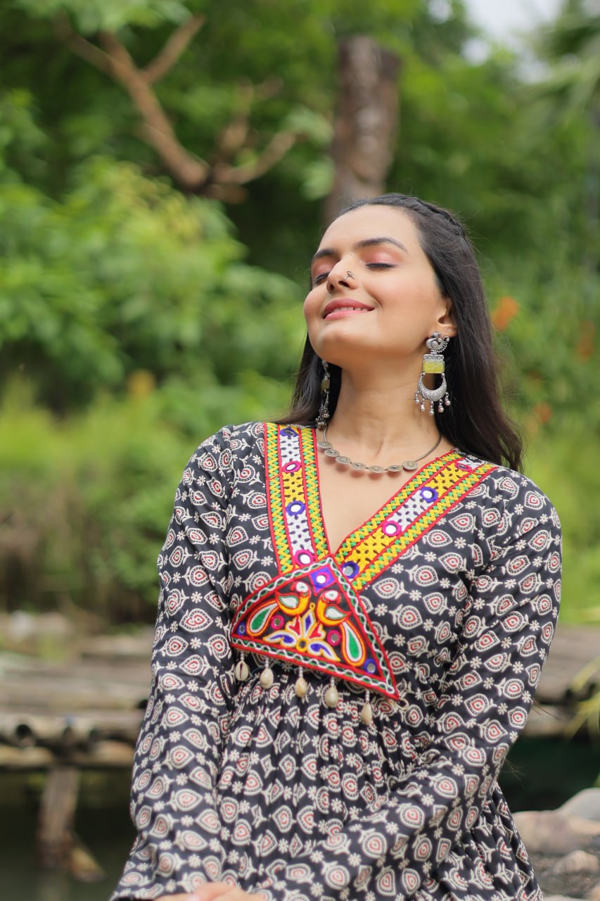 Ravishing Black Cotton Kutchi Gamthi Worked Navratri Gown - Ethnicwish