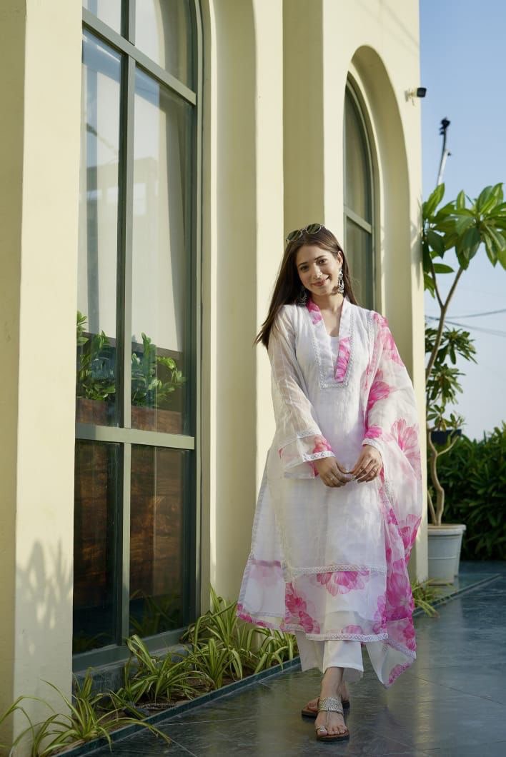 Posh White Organza Straight Kurta Pant With Dupatta Set - Ethnicwish