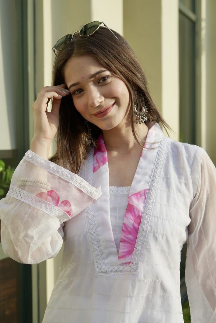 Posh White Organza Straight Kurta Pant With Dupatta Set - Ethnicwish